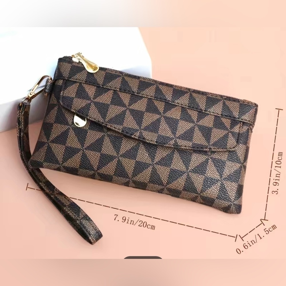 Brand New Geometric Print Clutch Wallet - Picture 3 of 6